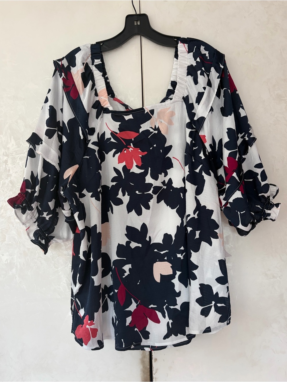 NWT Liz Claiborne Floral Blouse